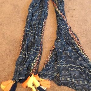 American Eagle scarf TAGS ON